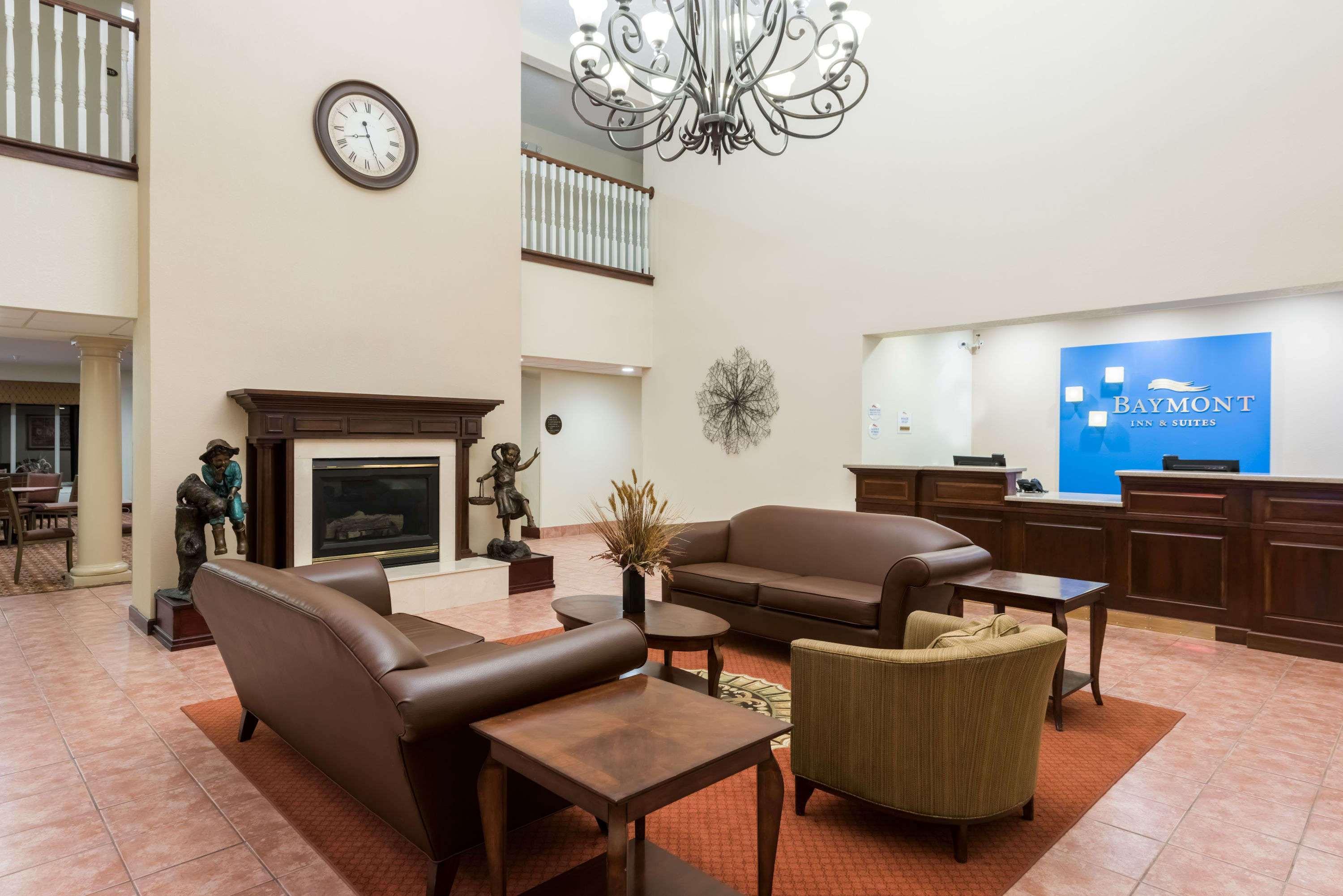 Seasons Inn & Suites Highland Εξωτερικό φωτογραφία