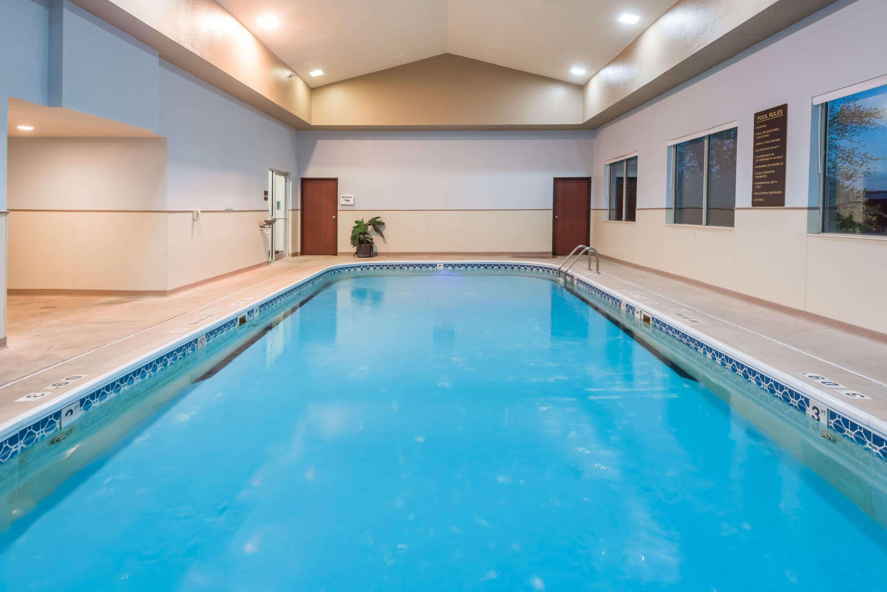 Seasons Inn & Suites Highland Εξωτερικό φωτογραφία