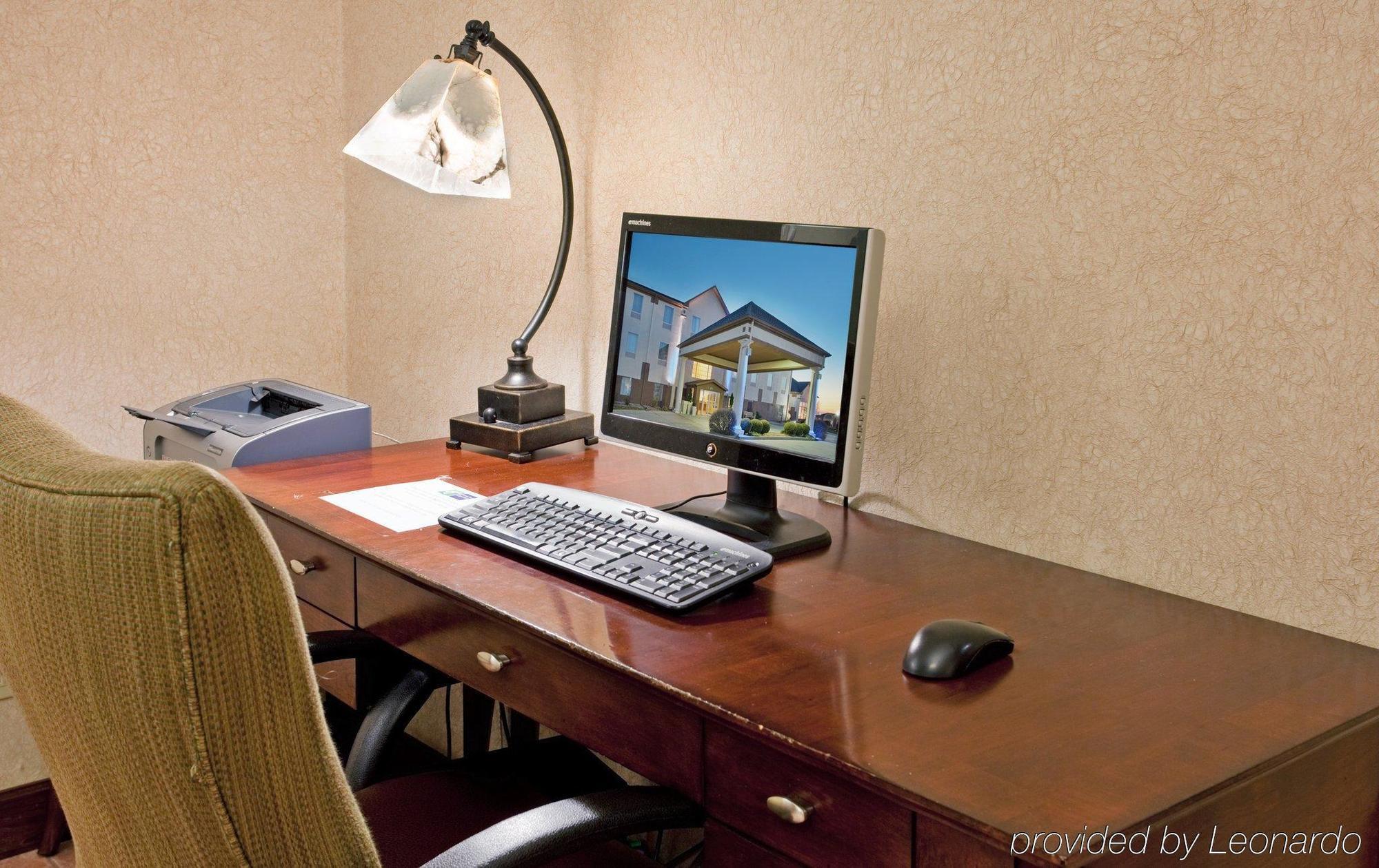 Seasons Inn & Suites Highland Ανέσεις φωτογραφία