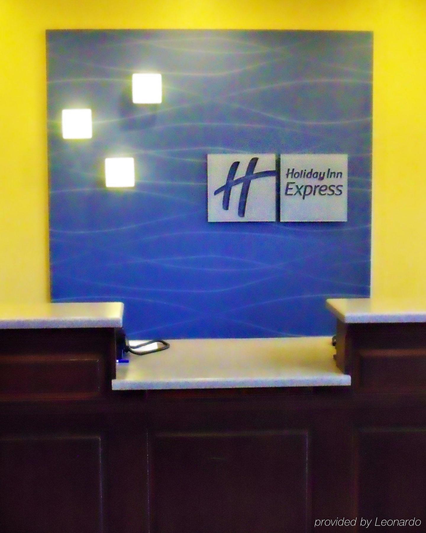Seasons Inn & Suites Highland Εσωτερικό φωτογραφία