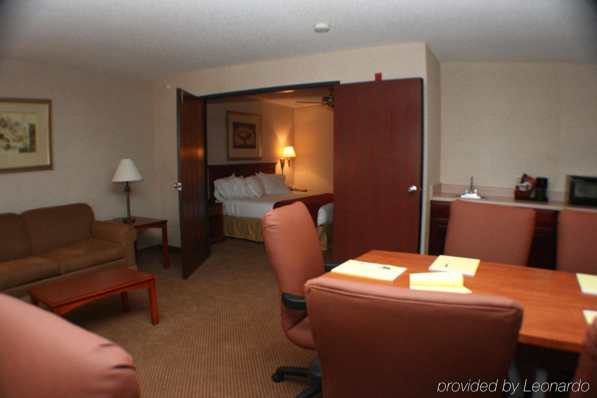 Seasons Inn & Suites Highland Εξωτερικό φωτογραφία