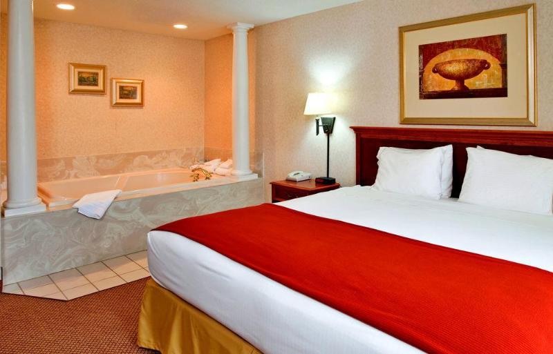 Seasons Inn & Suites Highland Εξωτερικό φωτογραφία