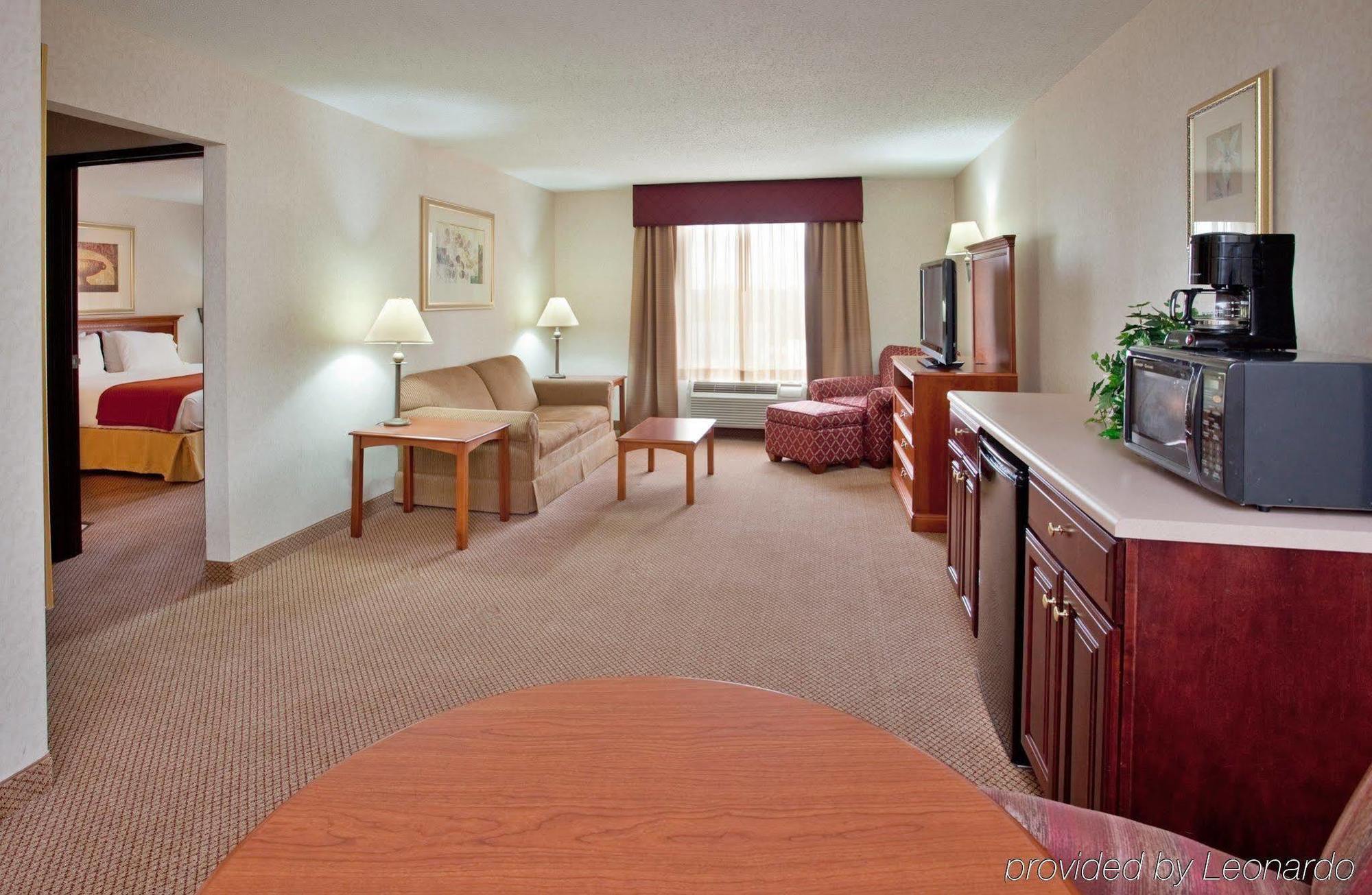 Seasons Inn & Suites Highland Δωμάτιο φωτογραφία
